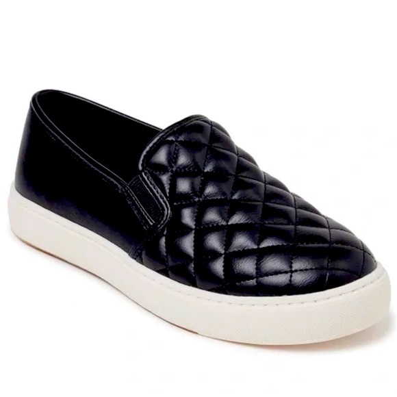 Time and Tru Shoes - Women's Twin Gore Quilted Slip On Loafer Size 10 Black NWT